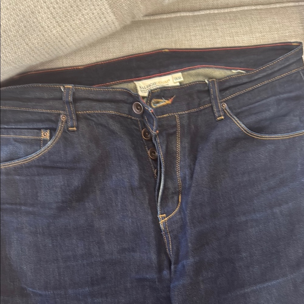 Slim Straight Blue Jeans with Classic Indigo Wash